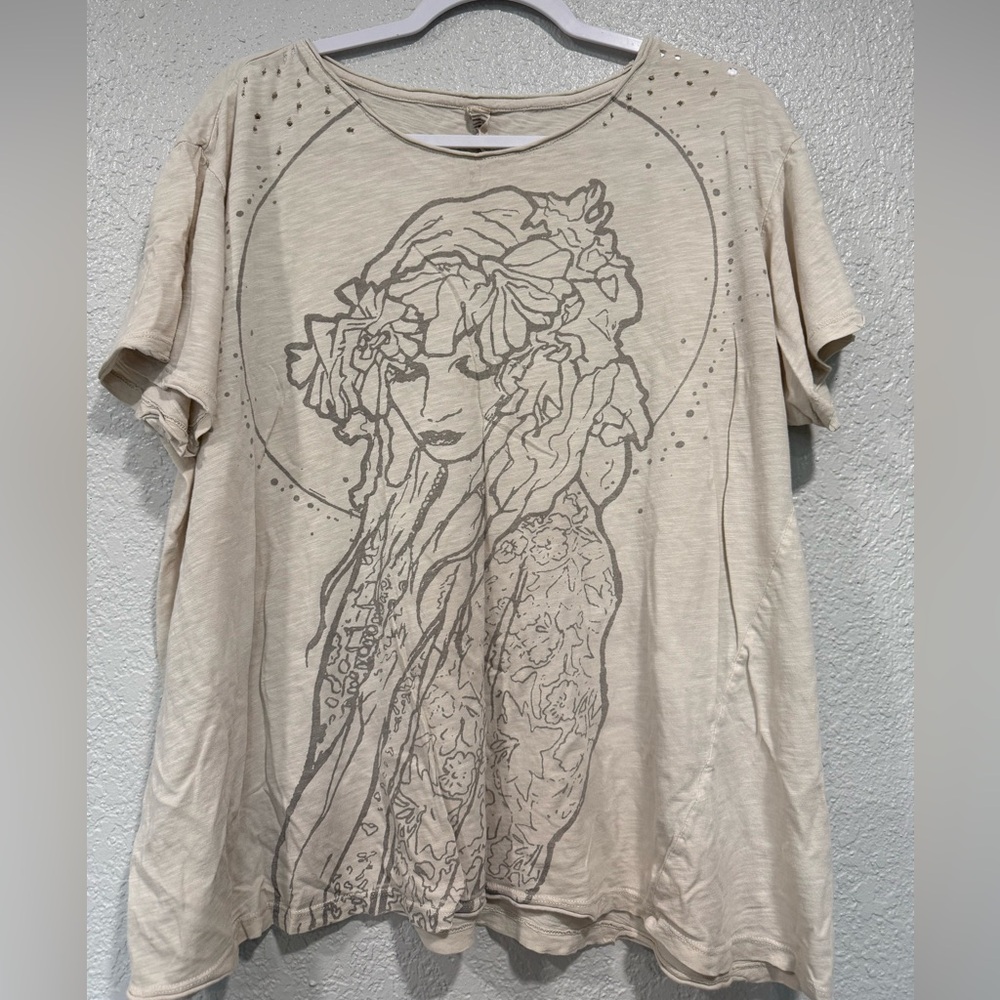 Magnolia Pearl Tee
